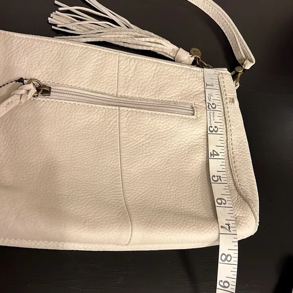NEW The Sak Leather crossbody bag, cream pebbled leather, 7”x10” - Picture 4 of 14